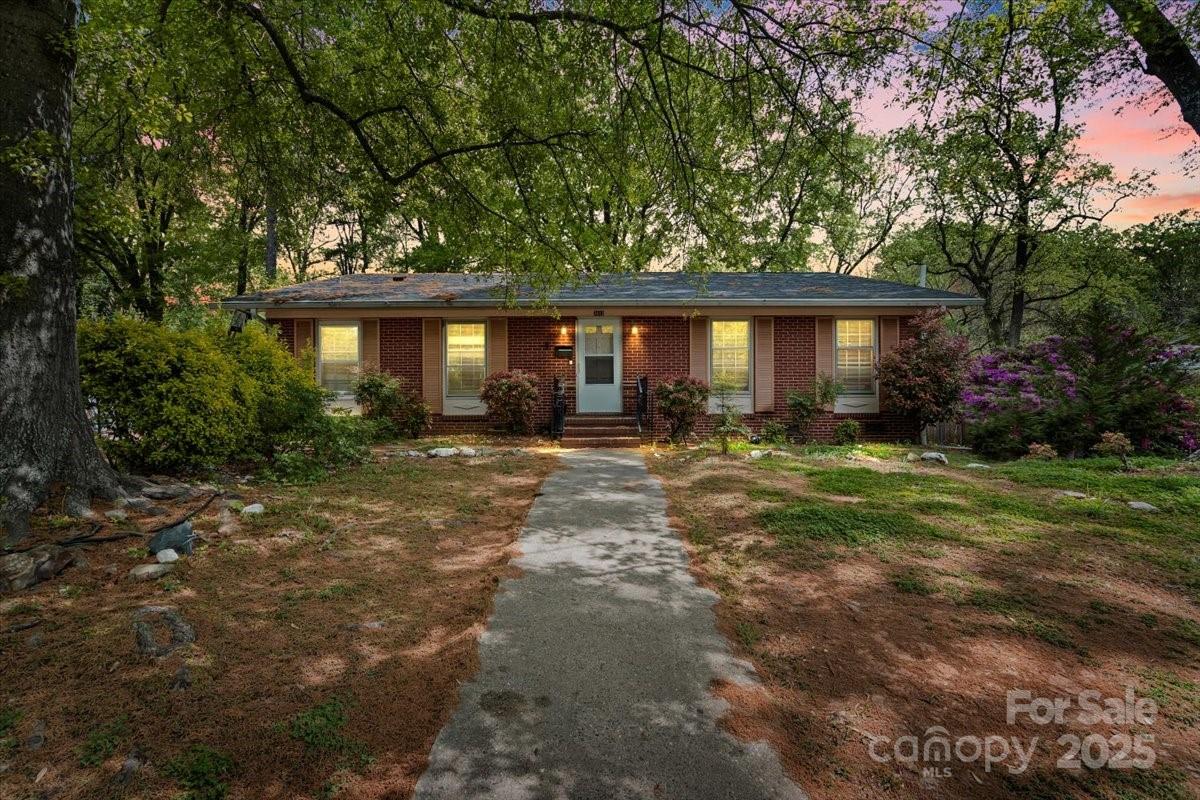 3612 Winterfield Place, Charlotte, NC 28205, MLS # 4241759