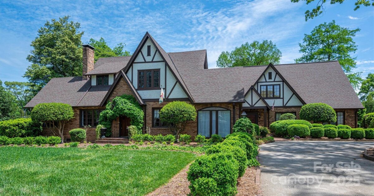 418 3rd Street, Hickory, NC 28601, MLS # 4241824