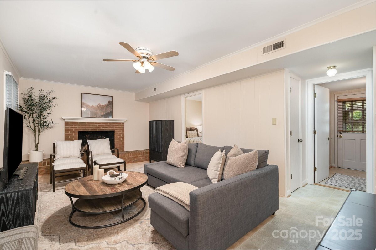5329 Glenbrier Drive, Charlotte, NC 28212, MLS # 4242222