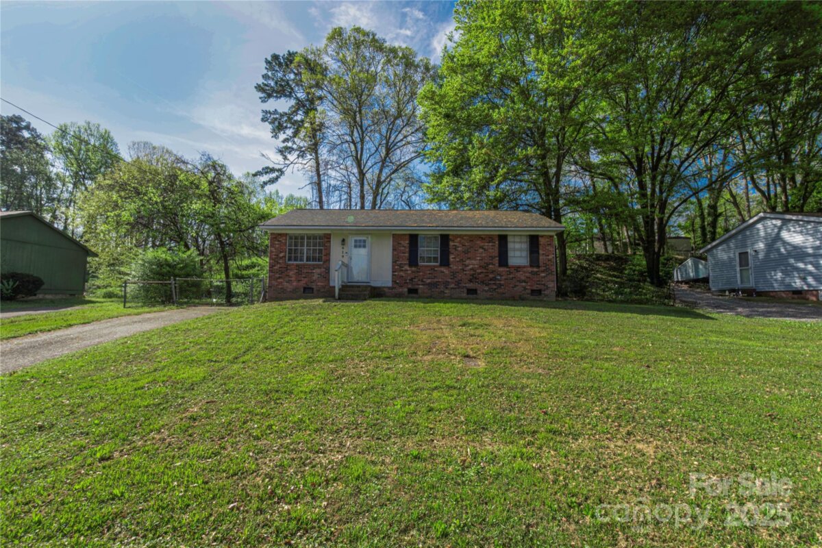619 Center Street, Gastonia, NC 28054, MLS # 4242536