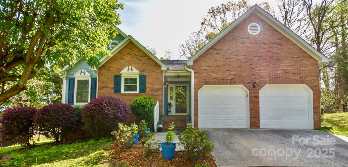2731 Bishopton Place, Charlotte, NC 28216, MLS # 4242664