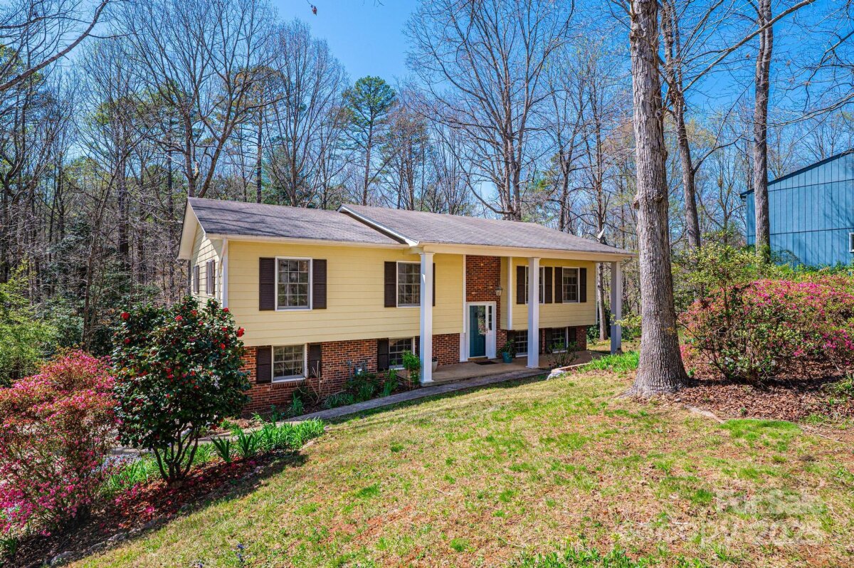 5451 Gunpowder Drive, Hickory, NC 28601, MLS # 4242835