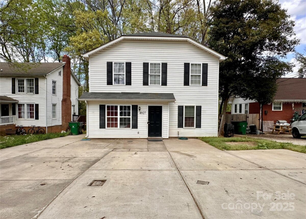 4927 Curtiswood Drive, Charlotte, NC 28213, MLS # 4243585