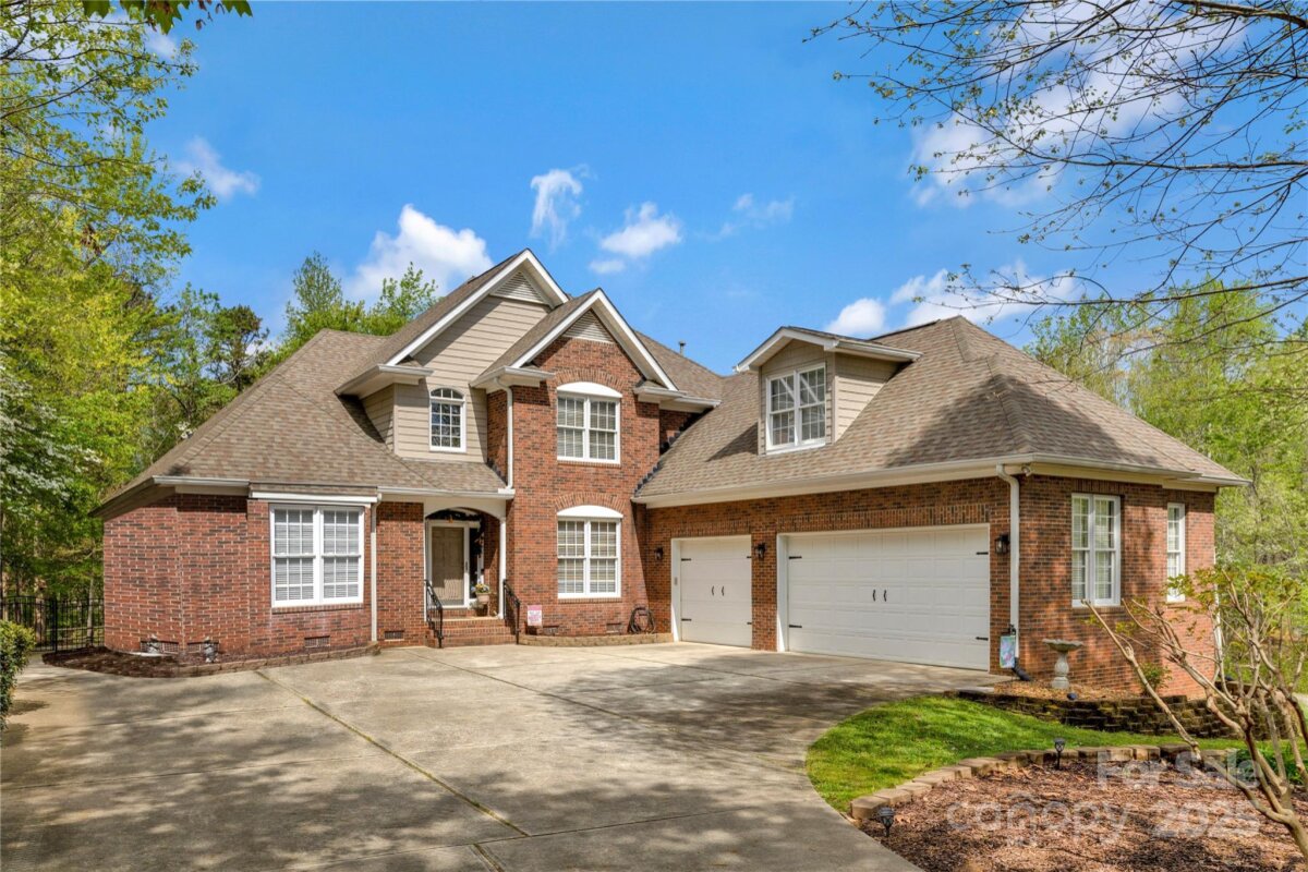 1427 Doe Ridge Lane, Fort Mill, SC 29715, MLS # 4244170