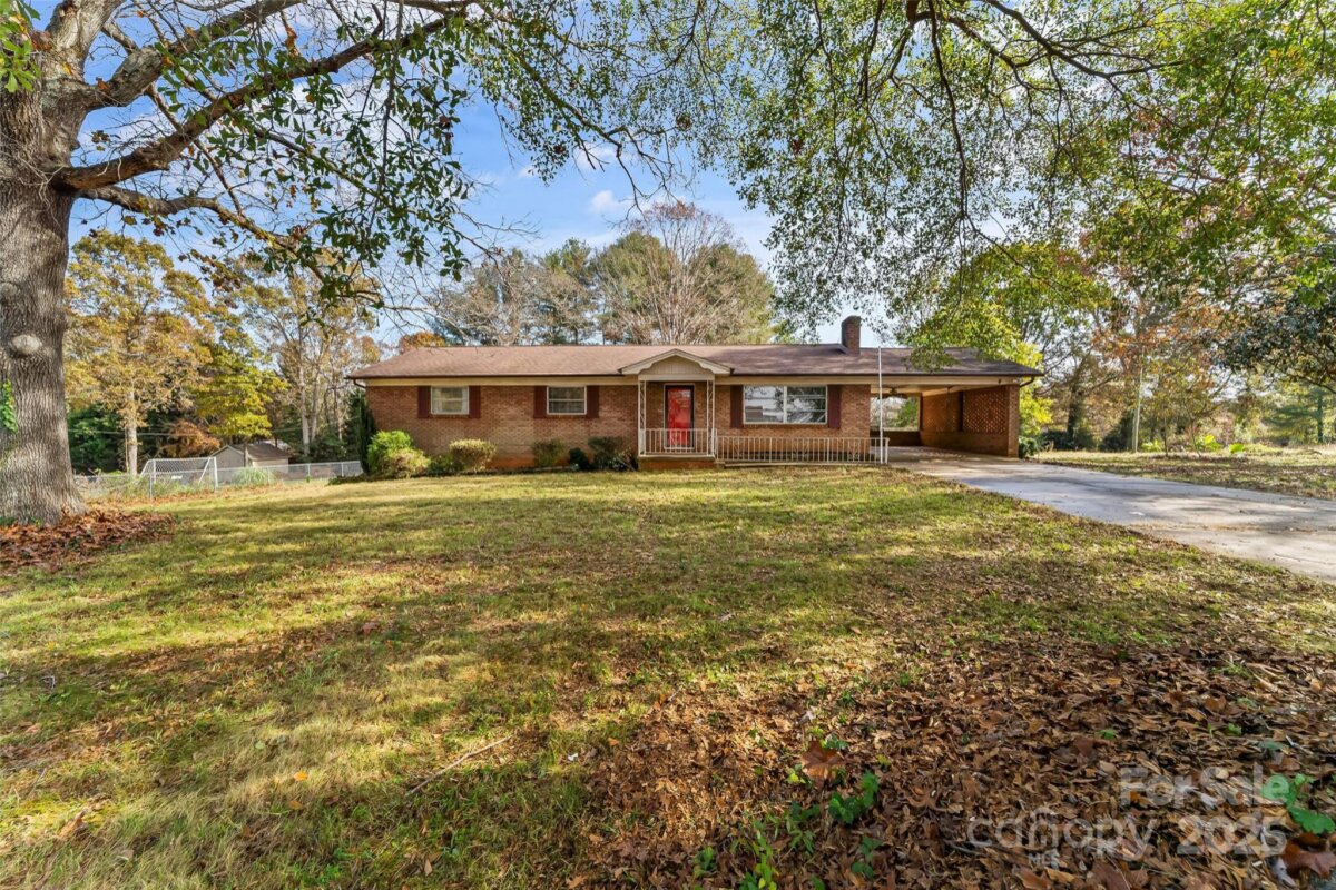 3320 28th Street, Hickory, NC 28601, MLS # 4244471