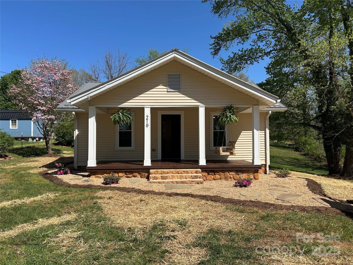 219 W Highland Avenue, Elkin, NC 28621, MLS # 4244969