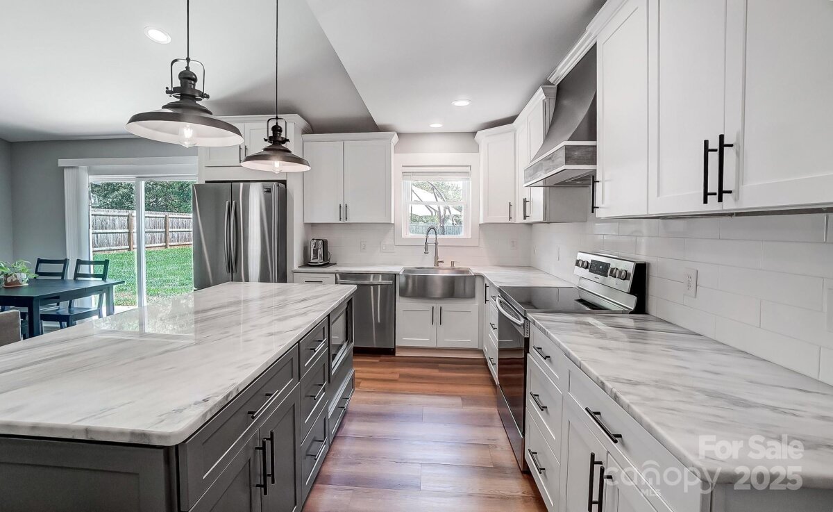3612 Cobbleridge Drive, Charlotte, NC 28215, MLS # 4245091