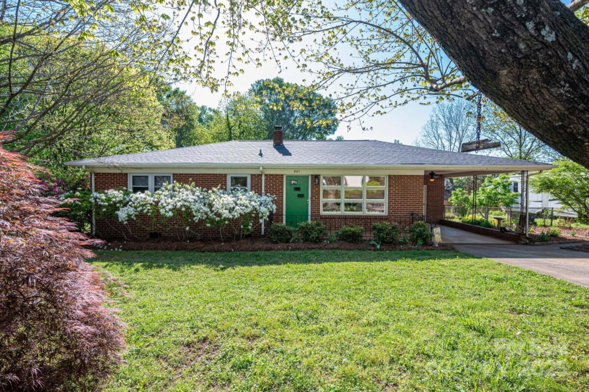 821 Mark Street, Belmont, NC 28012, MLS # 4245376