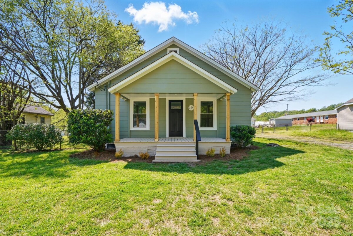 224 Adrian Street, Mount Holly, NC 28120, MLS # 4246051