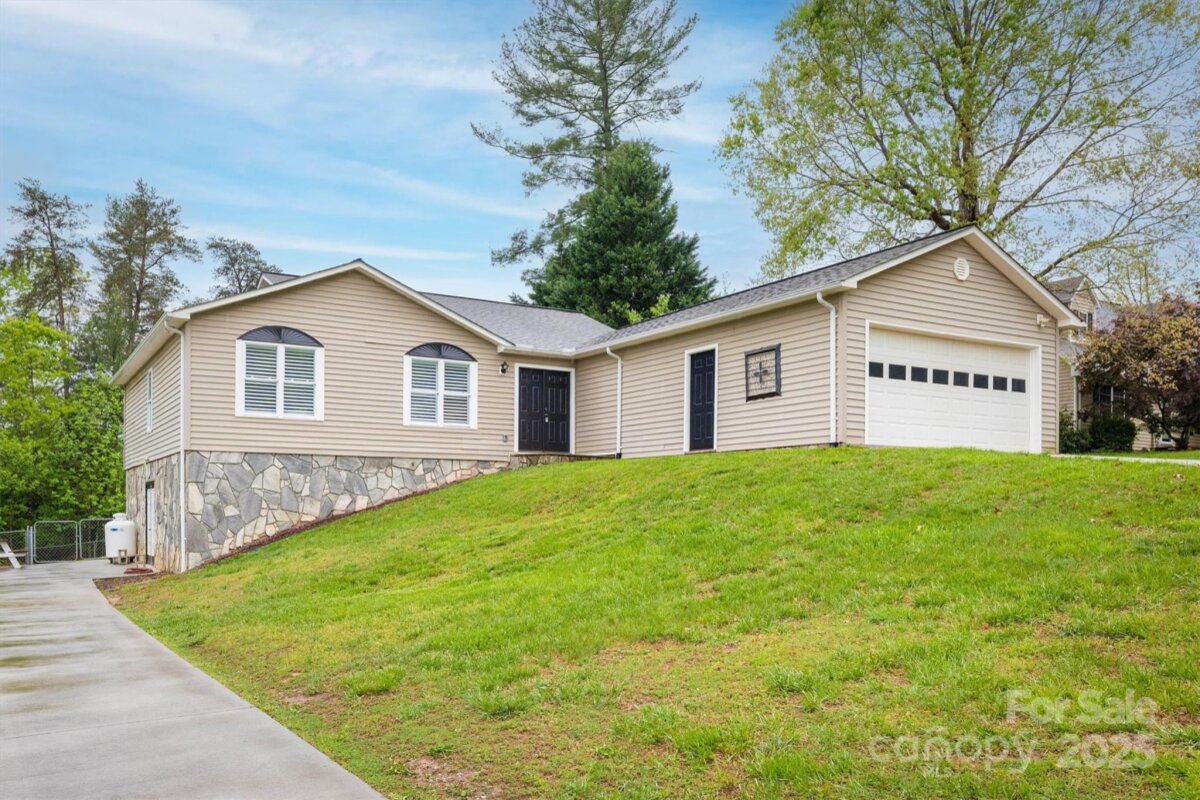 3085 Hunters Ridge Court, Morganton, NC 28655, MLS # 4246443