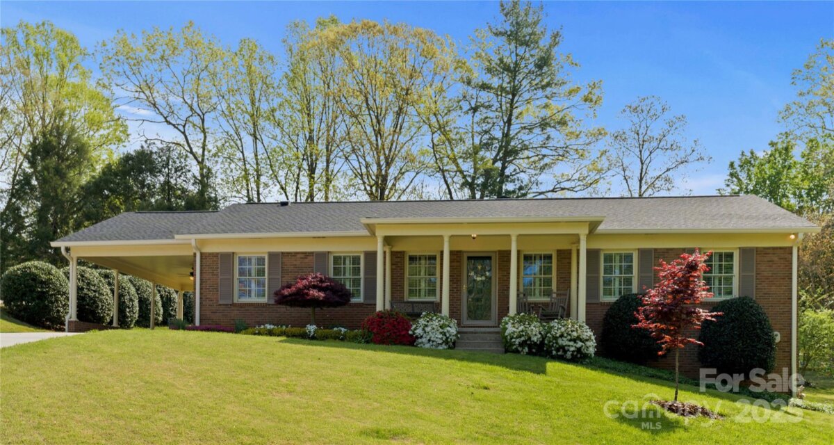 922 Hawthorne Drive, Lenoir, NC 28645, MLS # 4246497