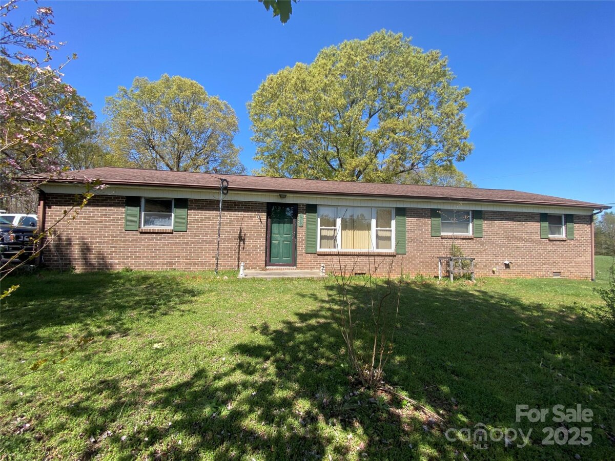 4230 Old Brittain Road, Hickory, NC 28602, MLS # 4246627