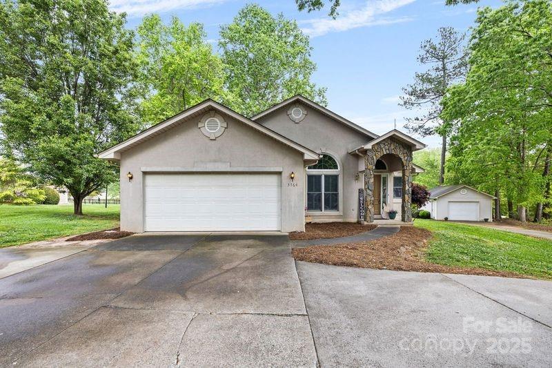 3764 Glenn Oaks Drive, Maiden, NC 28650, MLS # 4246719