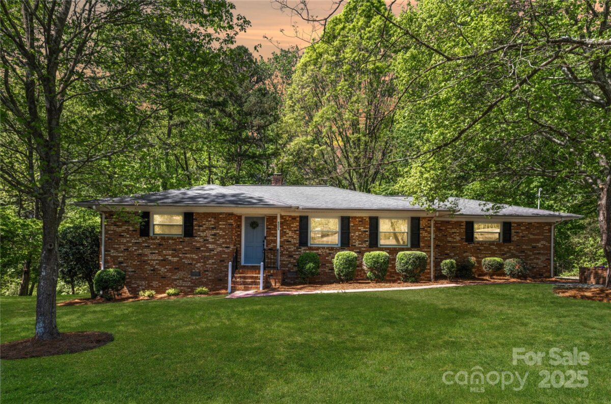 6325 Elmwood Circle, Charlotte, NC 28214, MLS # 4246799