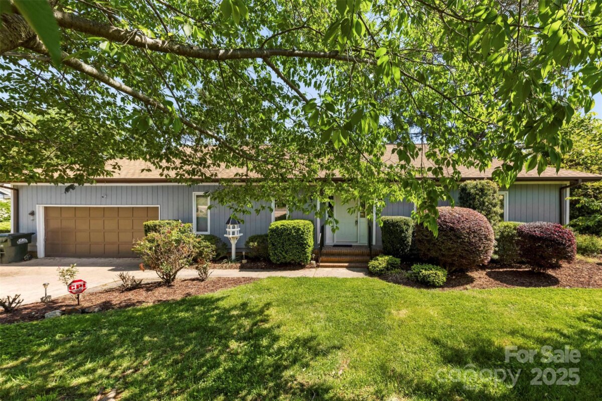 1012 Woodlark Court, Gastonia, NC 28056, MLS # 4246921
