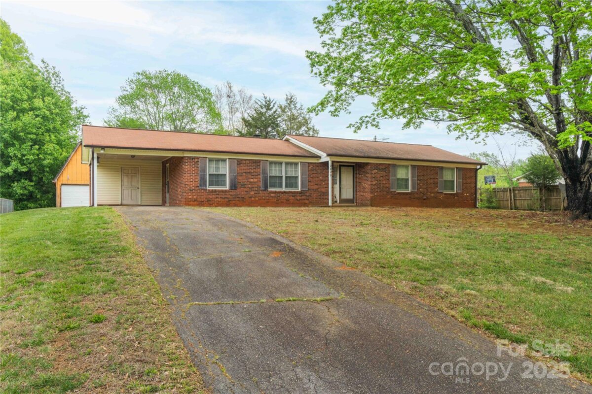 2429 Londonderry Road, Kernersville, NC 27284, MLS # 4246986