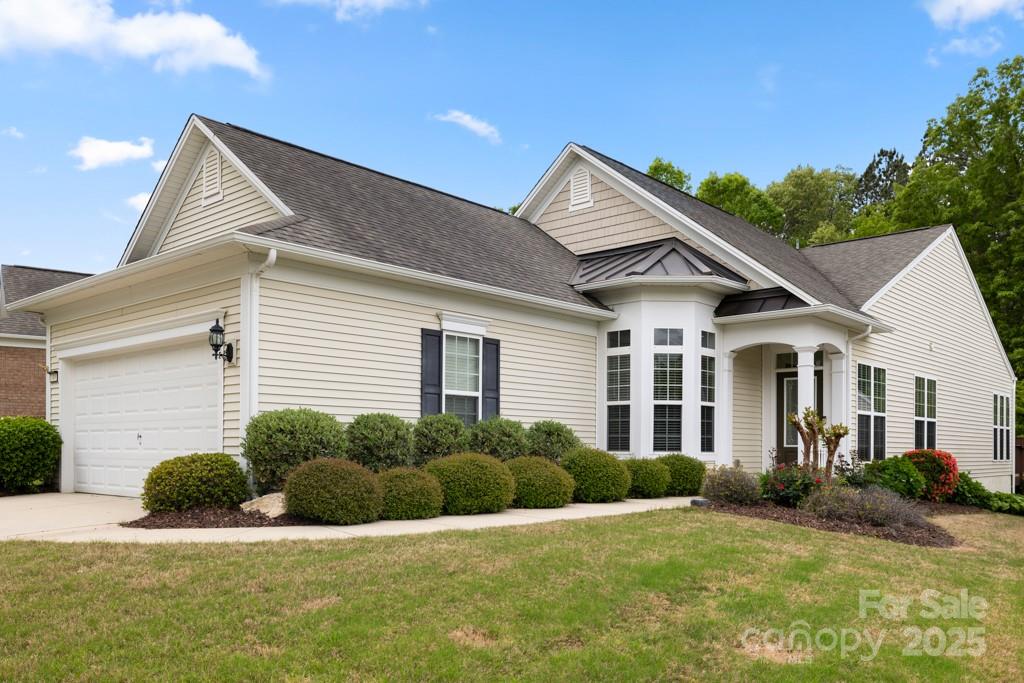 photo of home for sale at 1488 River Bend Boulevard