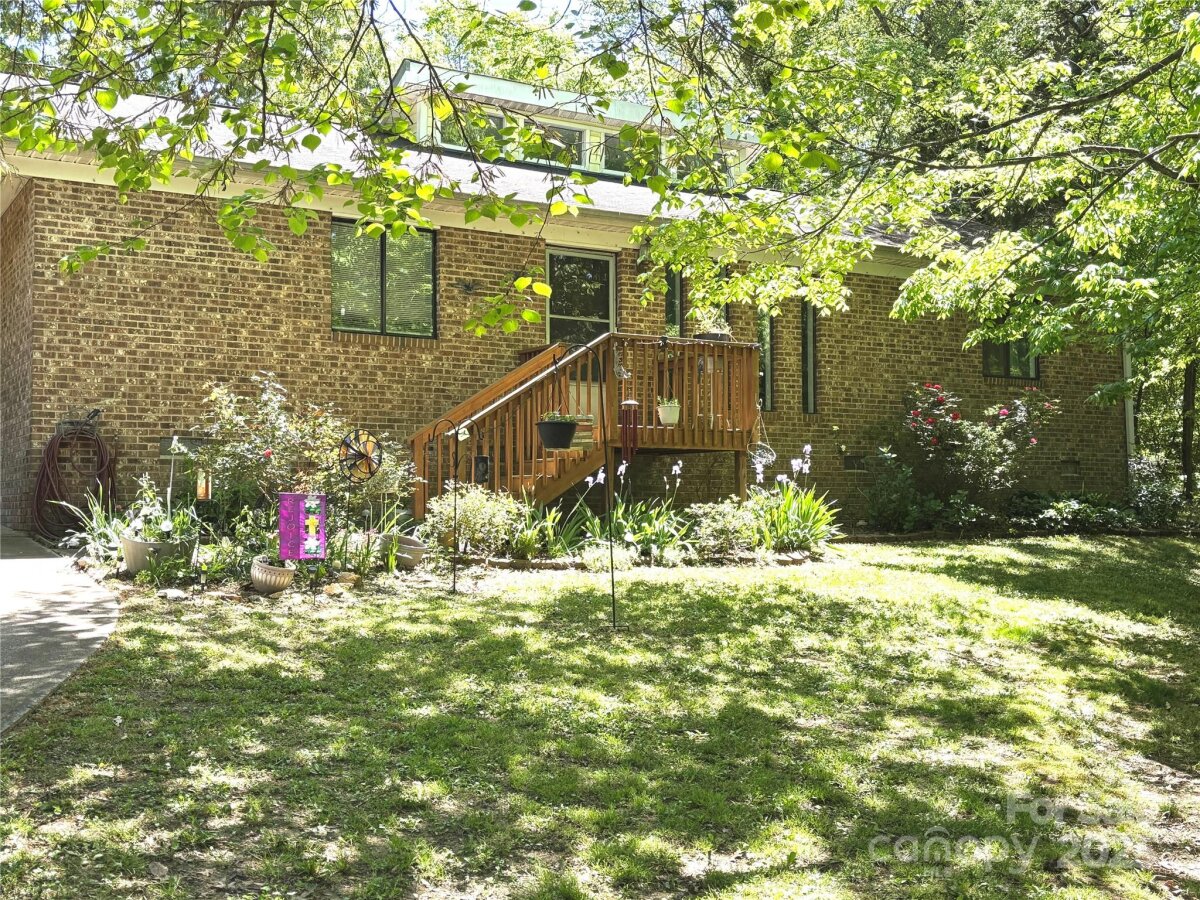 6212 Sunset Circle, Charlotte, NC 28216, MLS # 4247074