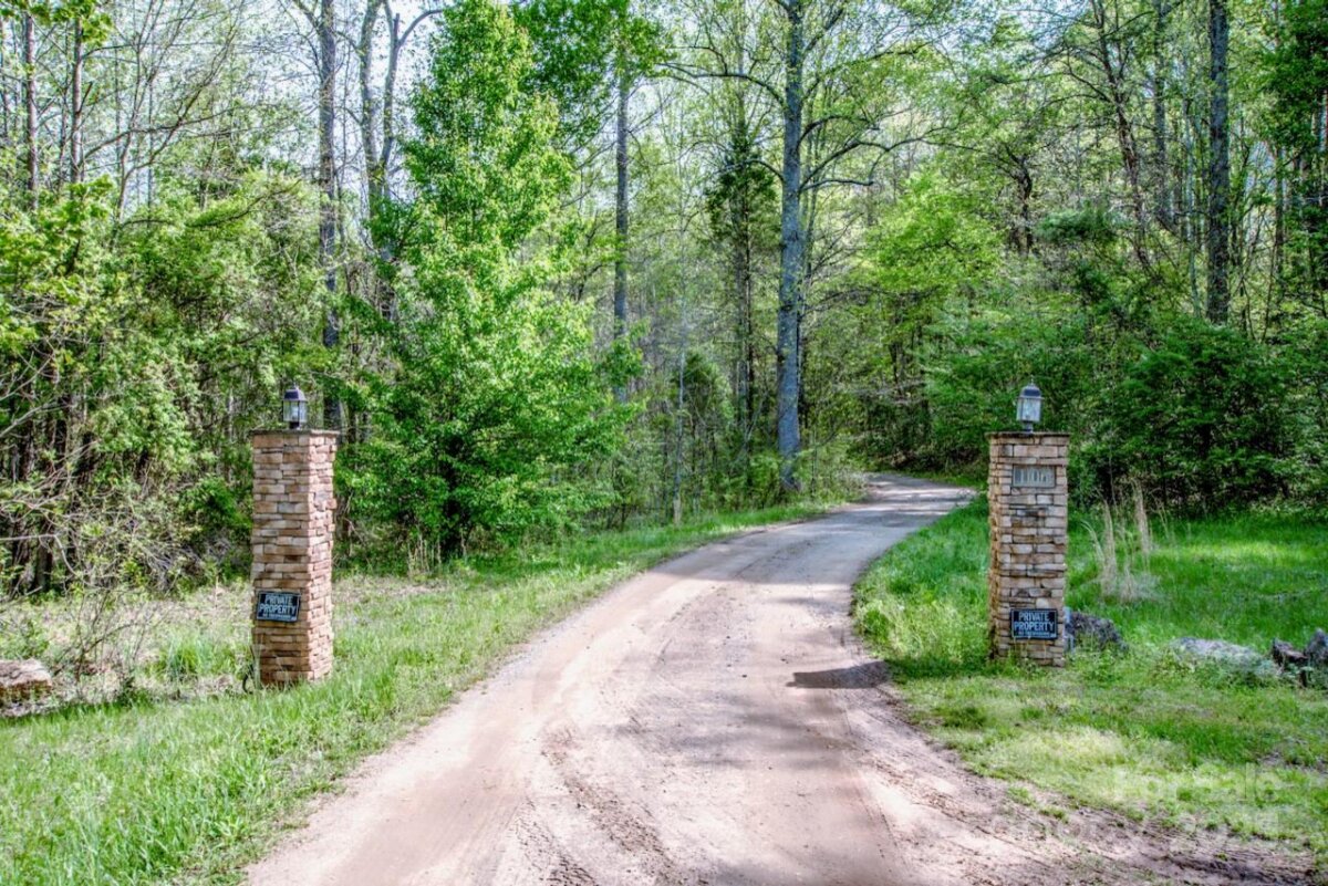 1094 Gold Mine Drive, Catawba, NC 28609, MLS # 4247302