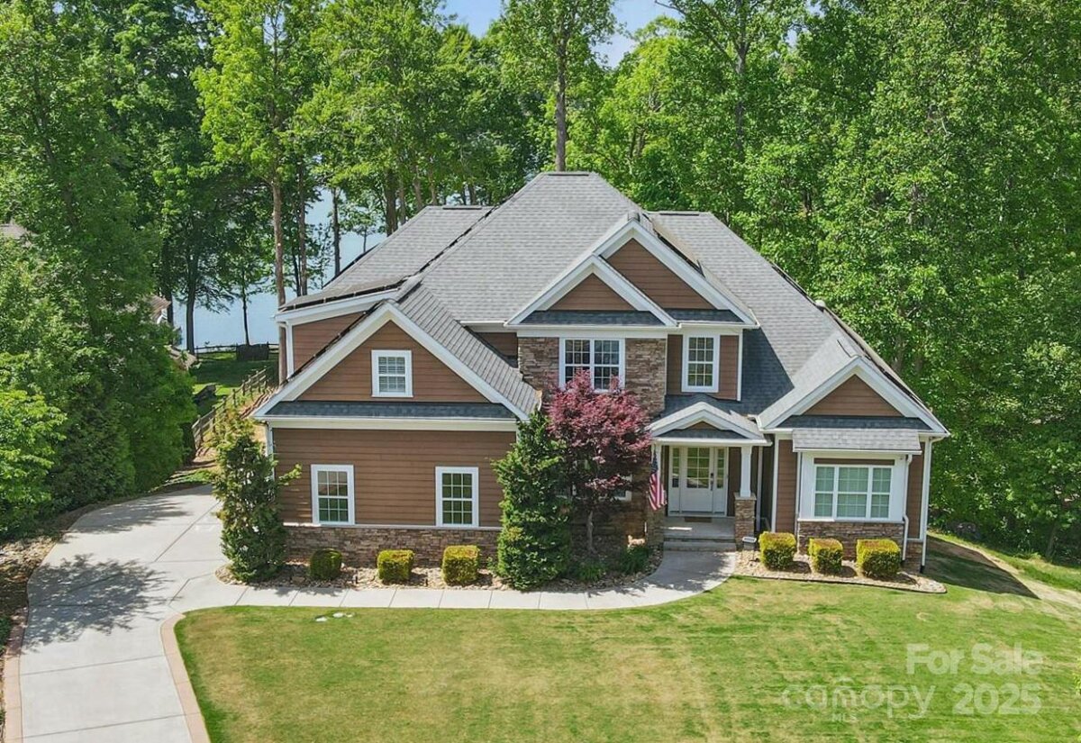 2501 Mt Isle Harbor Drive, Charlotte, NC 28214, MLS # 4247773