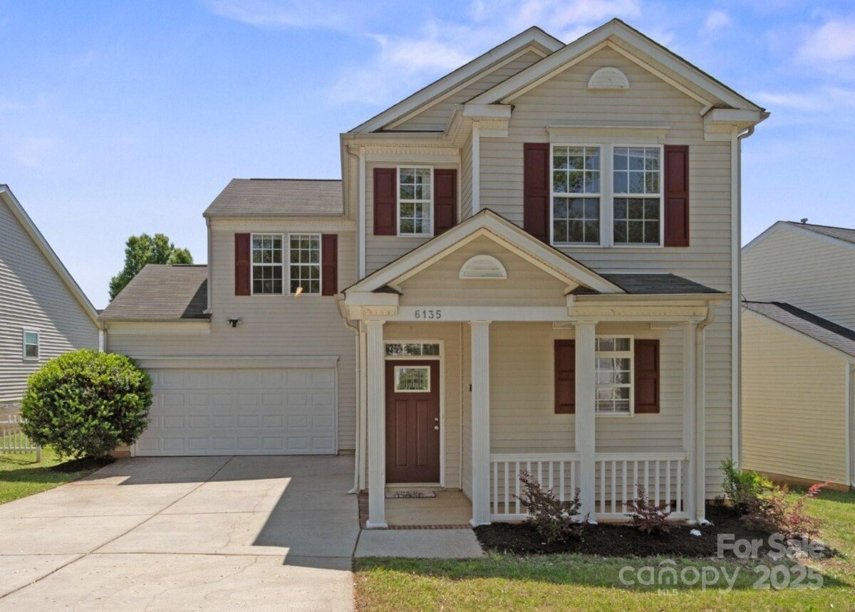 6135 Raisin Tree Lane, Charlotte, NC 28215, MLS # 4247782