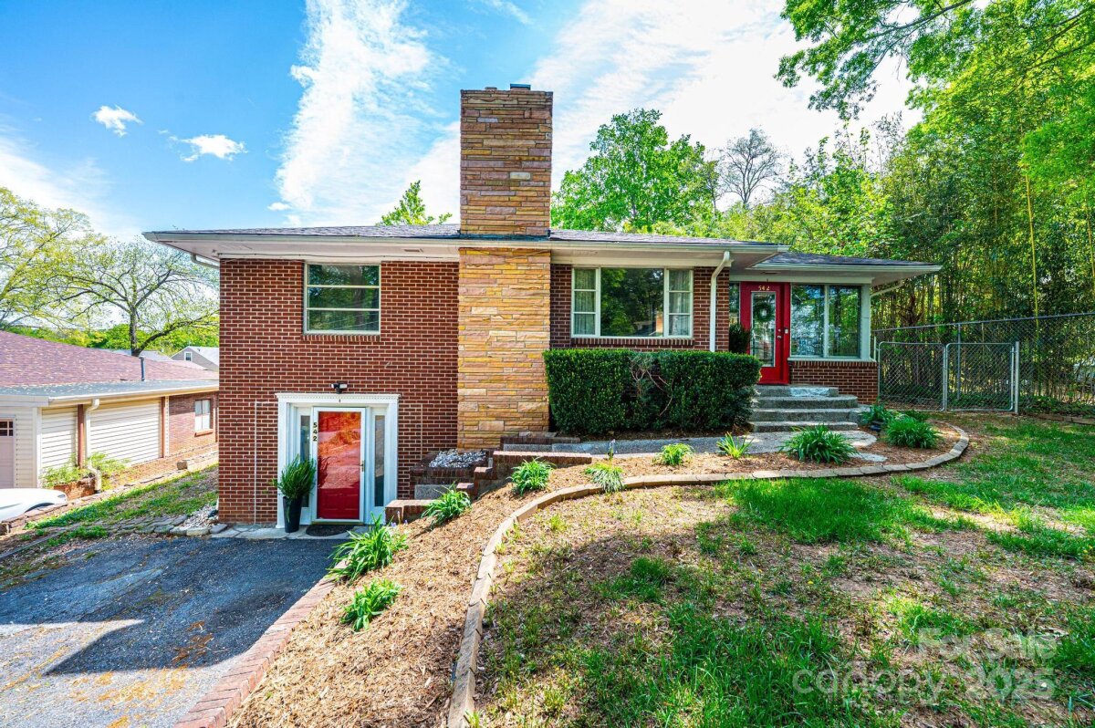 542 9th Street, Hickory, NC 28601, MLS # 4248207