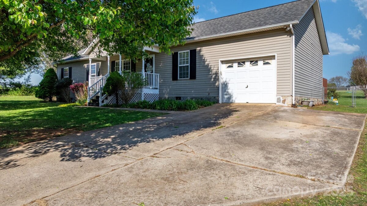 5184 Swinging Bridge Road, Conover, NC 28613, MLS # 4248397