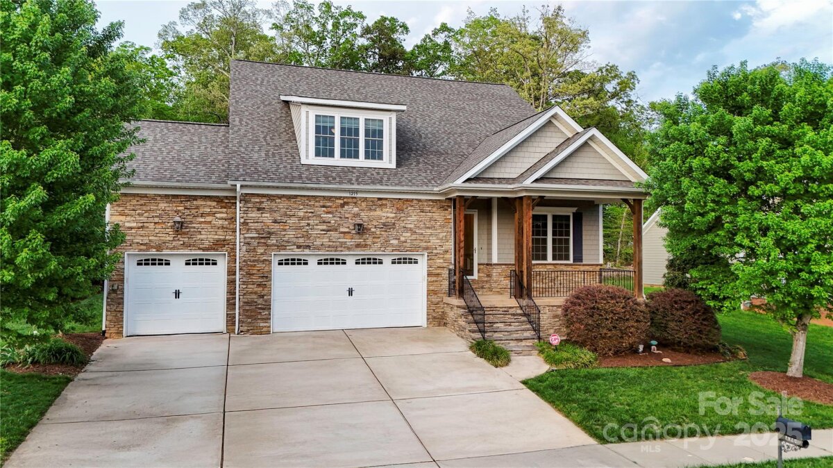 1215 39th Avenue, Hickory, NC 28601, MLS # 4248490