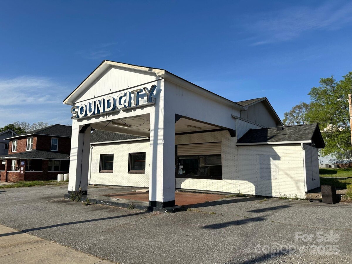 302 N Aspen Street, Lincolnton, NC 28092, MLS # 4248604