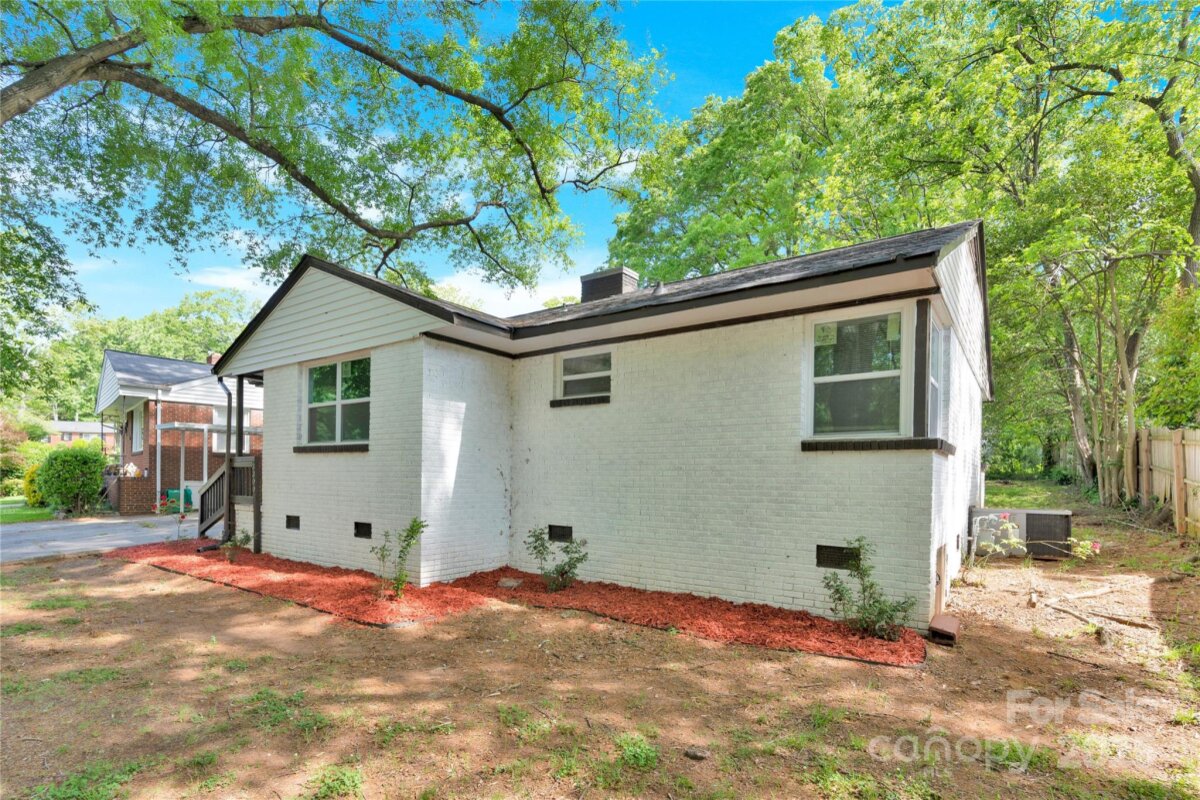 3300 Bonaire Drive, Charlotte, NC 28208, MLS # 4248811