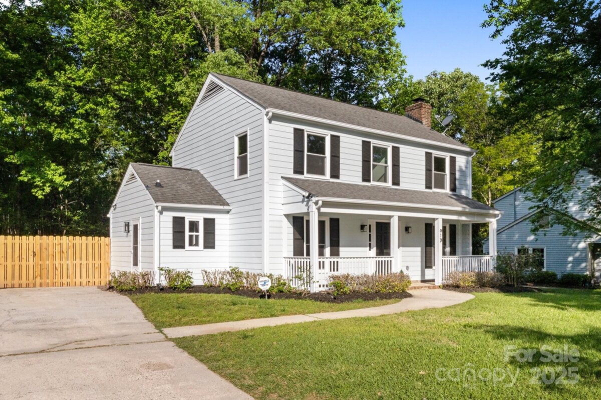 910 Lightwood Drive, Matthews, NC 28105, MLS # 4249074