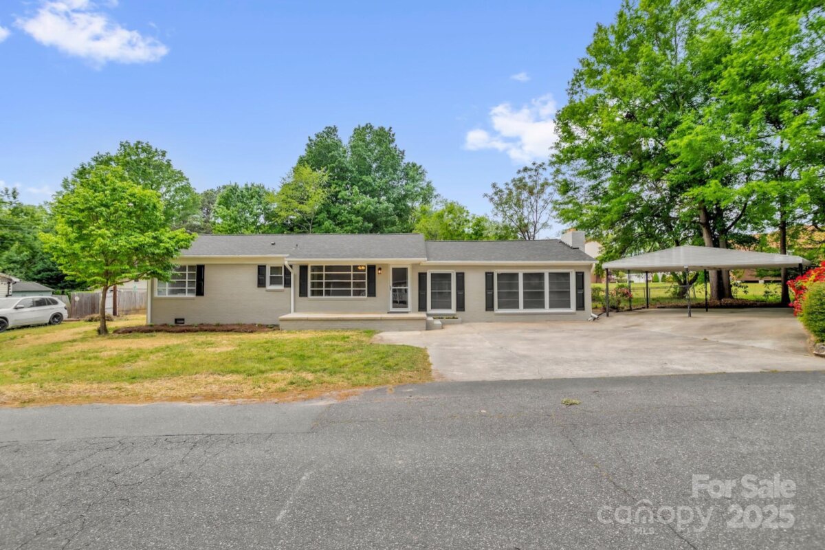 105 N Baldwin Avenue, Kannapolis, NC 28083, MLS # 4249404