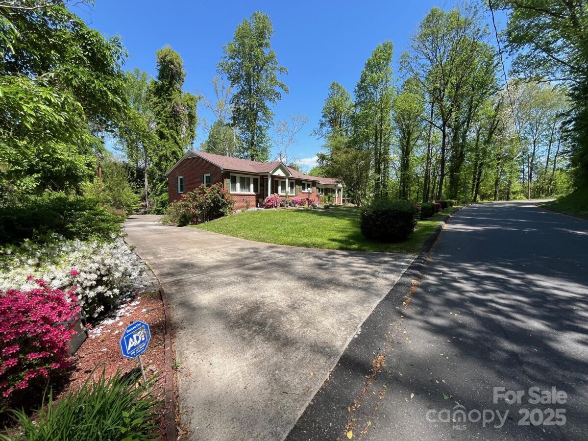 187 E Glenview Street, Marion, NC 28752, MLS # 4249619