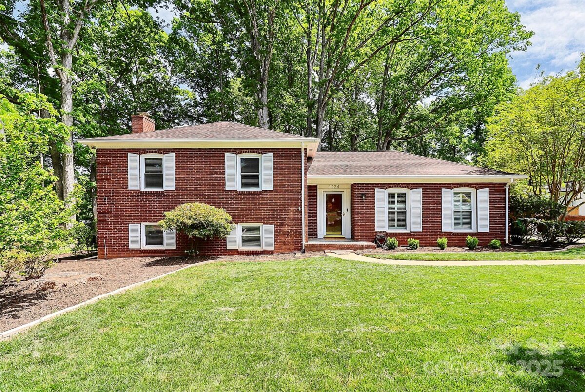 1024 Regency Drive, Charlotte, NC 28211, MLS # 4249740