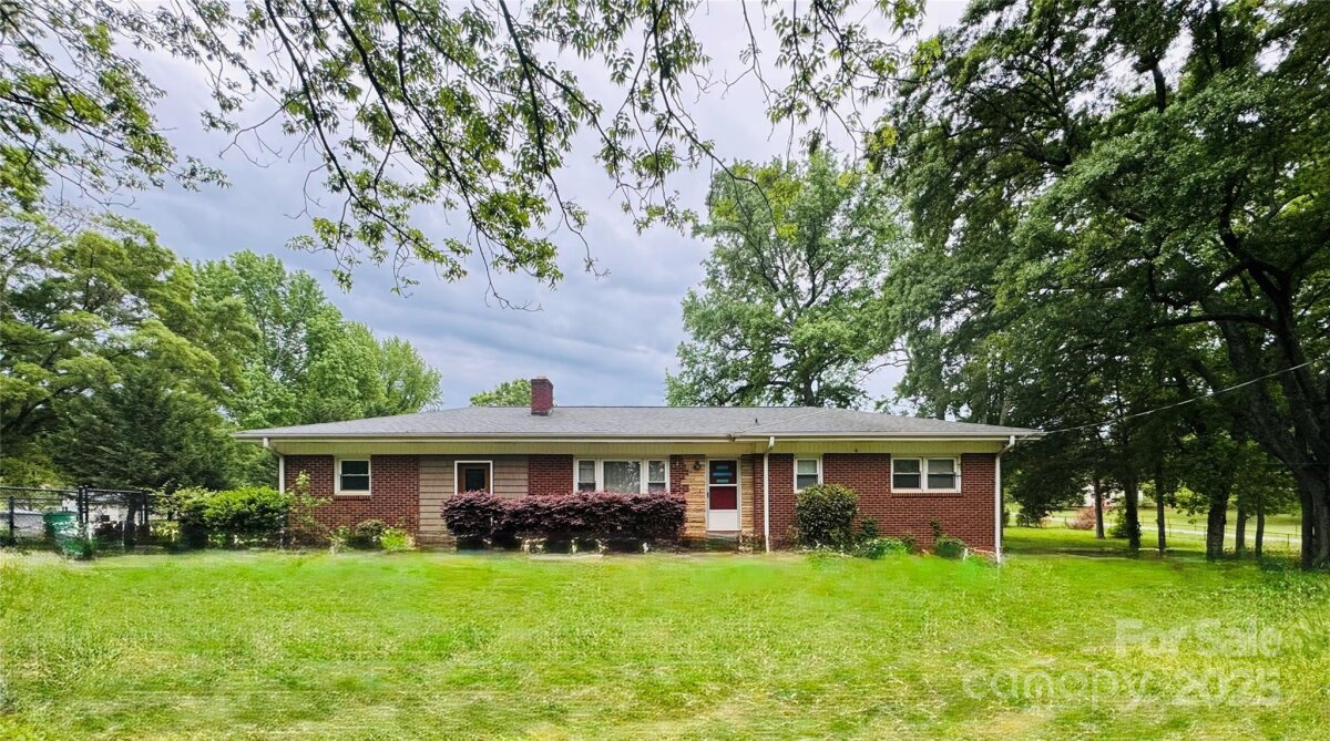 6615 Mount Holly Road, Charlotte, NC 28214, MLS # 4249962