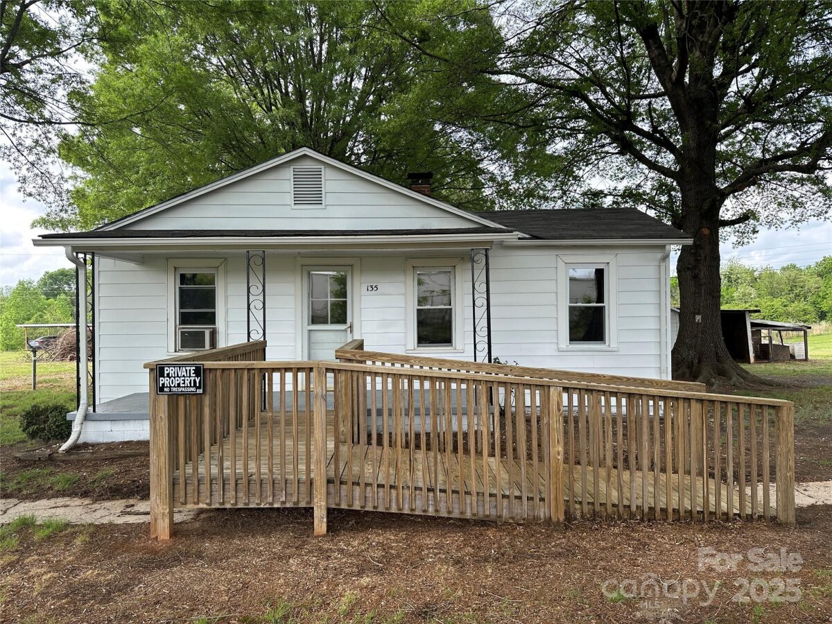 135 Hendren Lane, Hiddenite, NC 28636, MLS # 4250014