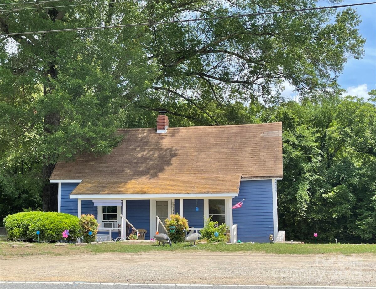 745 Old Charlotte Road, Concord, NC 28027, MLS # 4251540