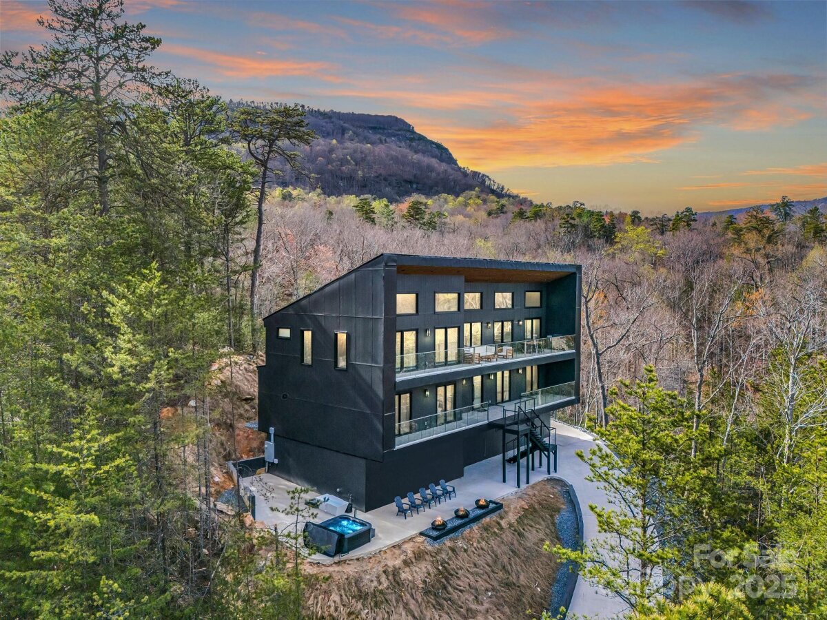138 Waters Edge Court, Lake Lure, NC 28746, MLS # 4251581