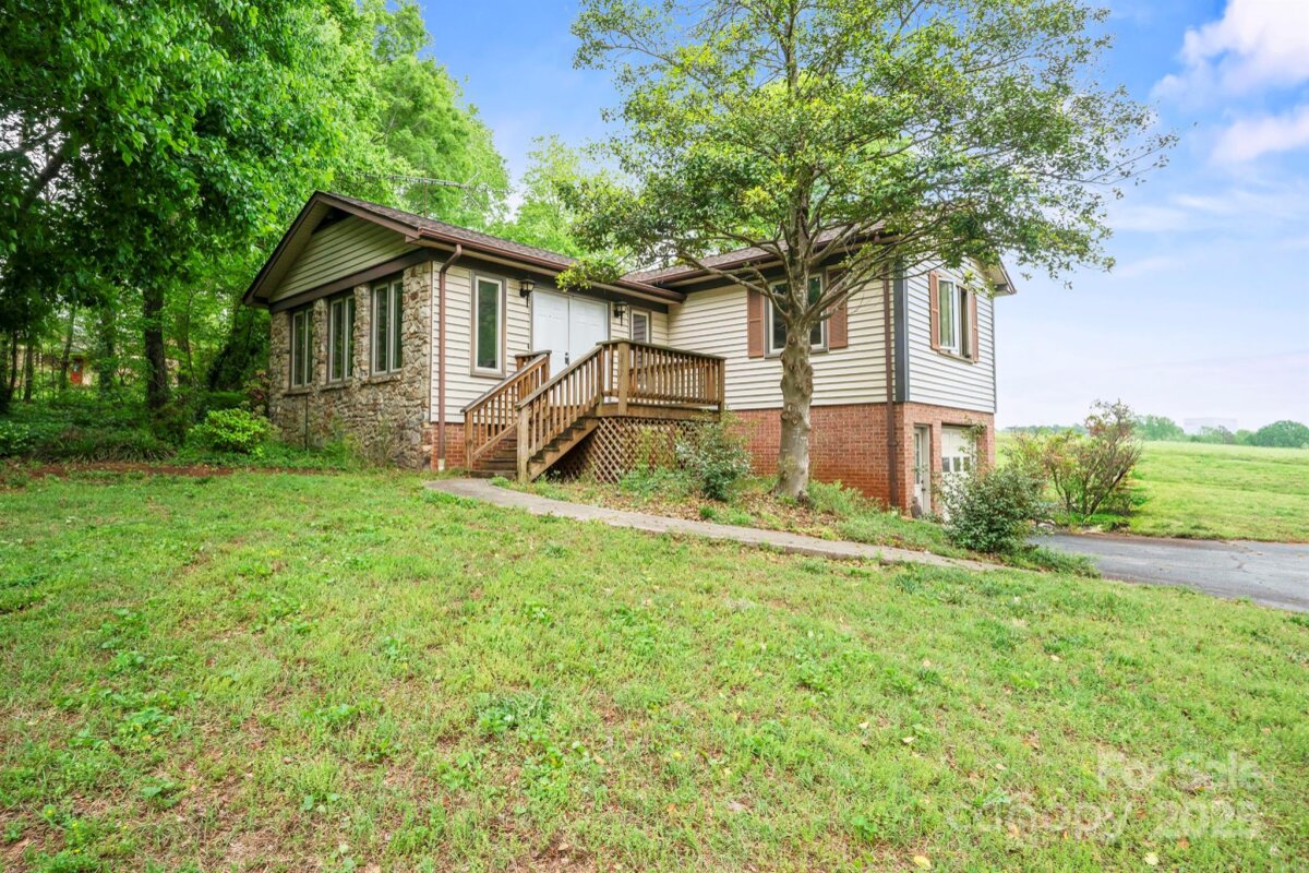 1205 Southwood Drive, Newton, NC 28658, MLS # 4252011
