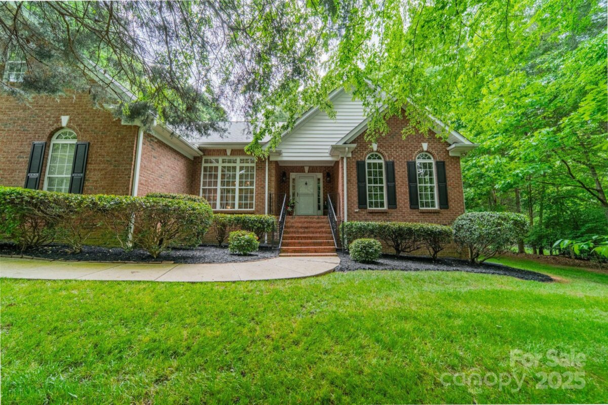 4033 Weddington Manor Court, Matthews, NC 28104, MLS # 4252103