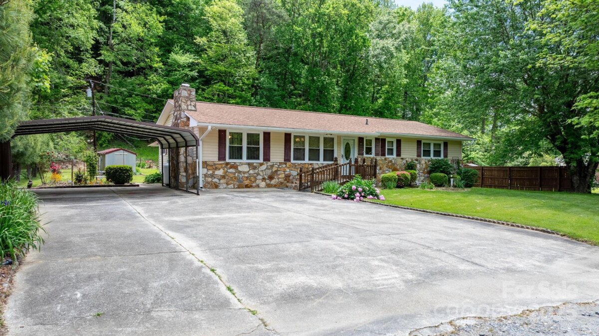 301 Bond Street, Marion, NC 28752, MLS # 4252129