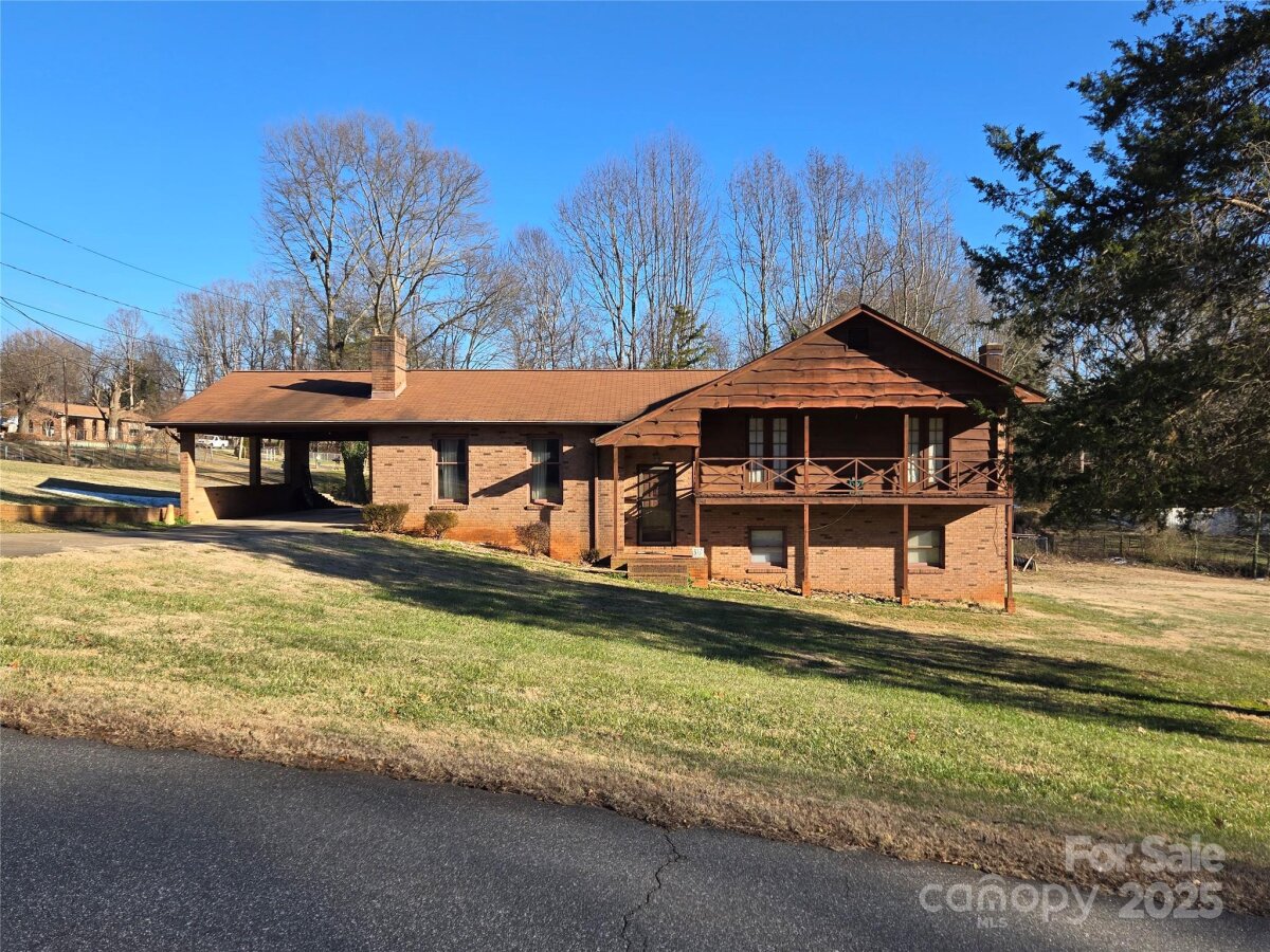 1074 25th Street, Hickory, NC 28601, MLS # 4252237