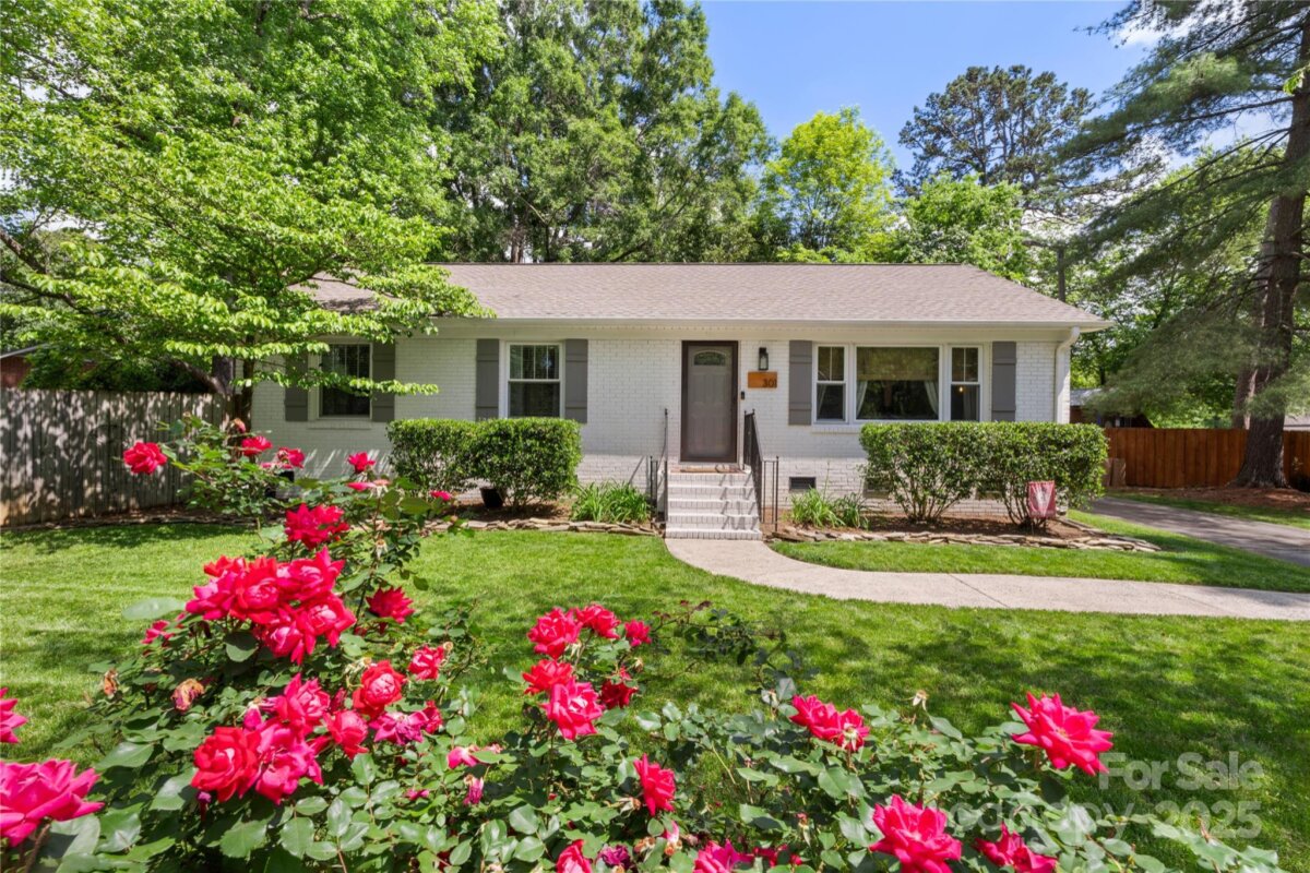 301 Deer Creek Drive, Matthews, NC 28105, MLS # 4252542
