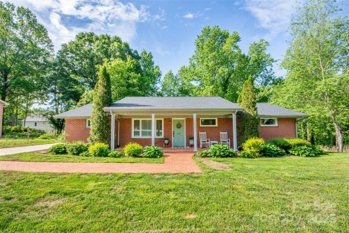 539 30th Avenue, Hickory, NC 28601, MLS # 4252934