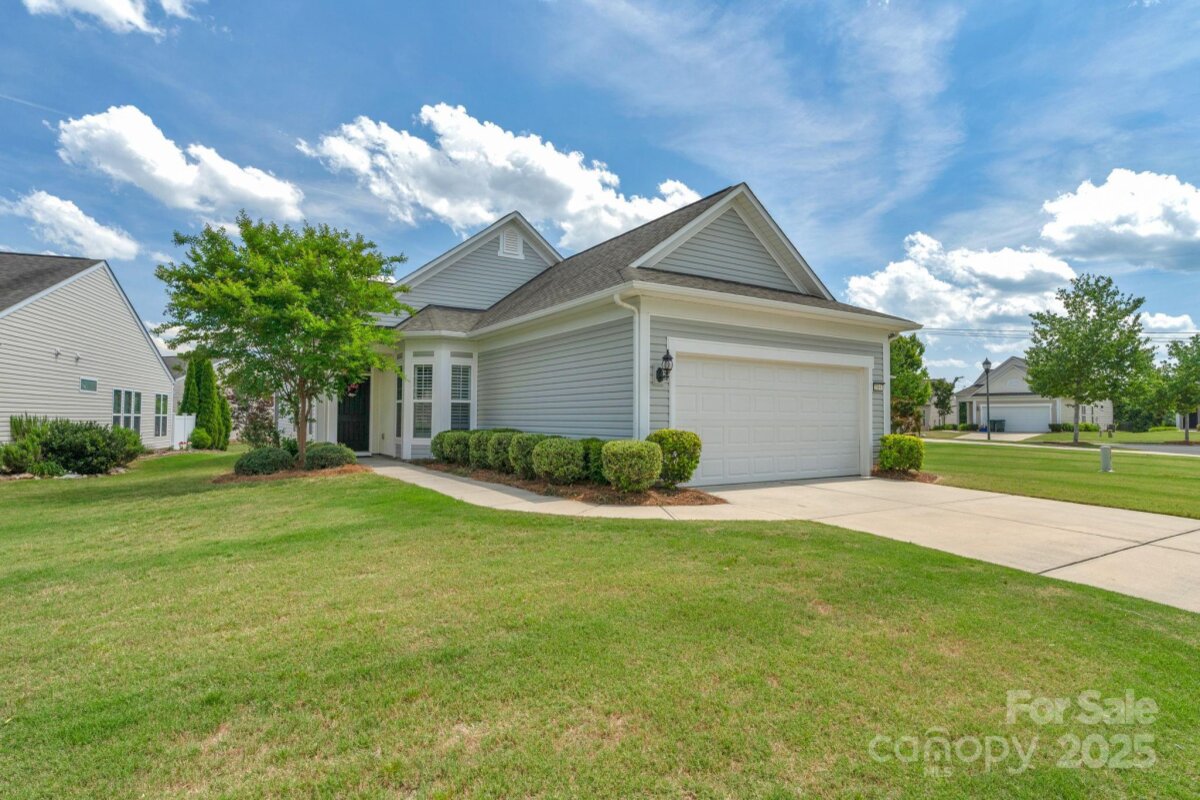 photo of home for sale at 23147 Whimbrel Circle