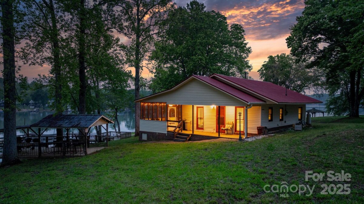4599 B & C Drive, Catawba, NC 28609, MLS # 4253191