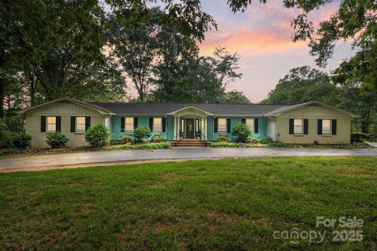 108 Augusta Drive, Statesville, NC 28625, MLS # 4253346