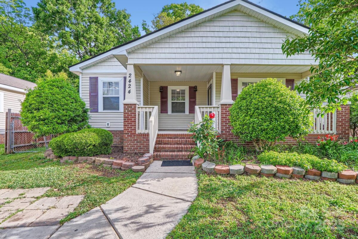 2424 Pitts Drive, Charlotte, NC 28216, MLS # 4253612