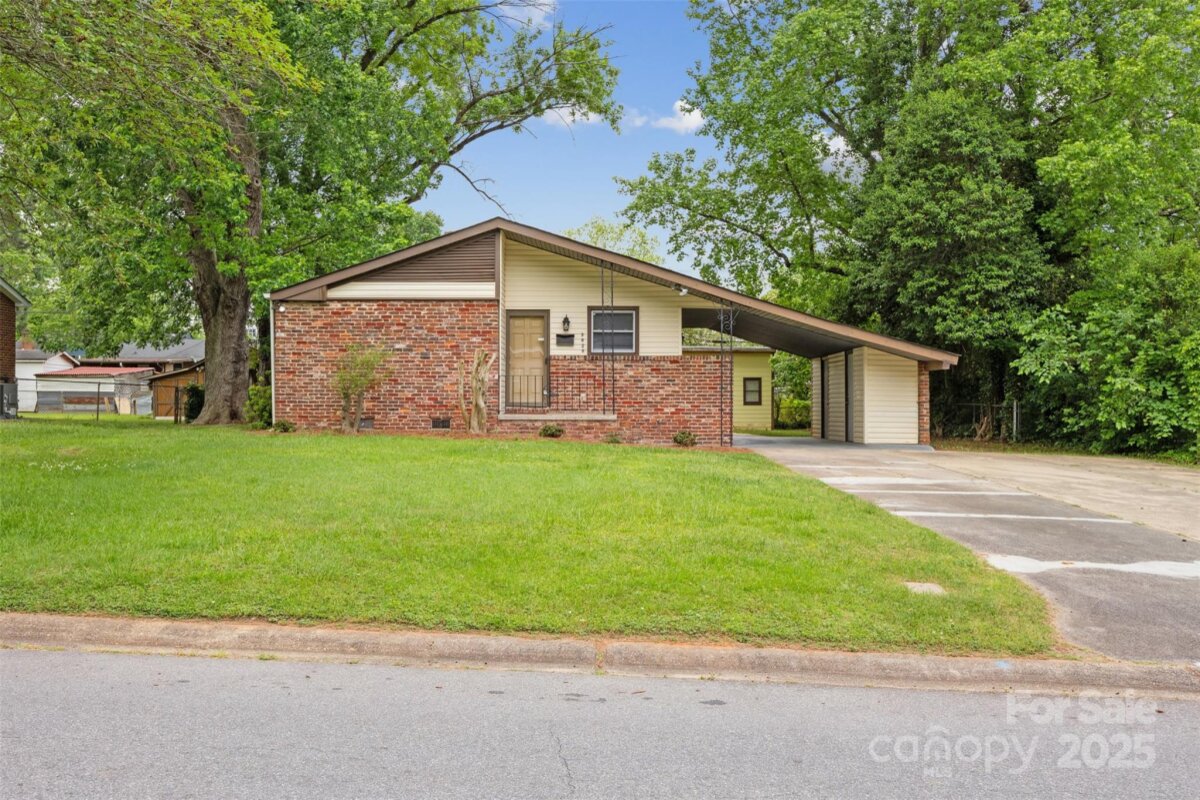 3828 Delgany Drive, Charlotte, NC 28215, MLS # 4253850