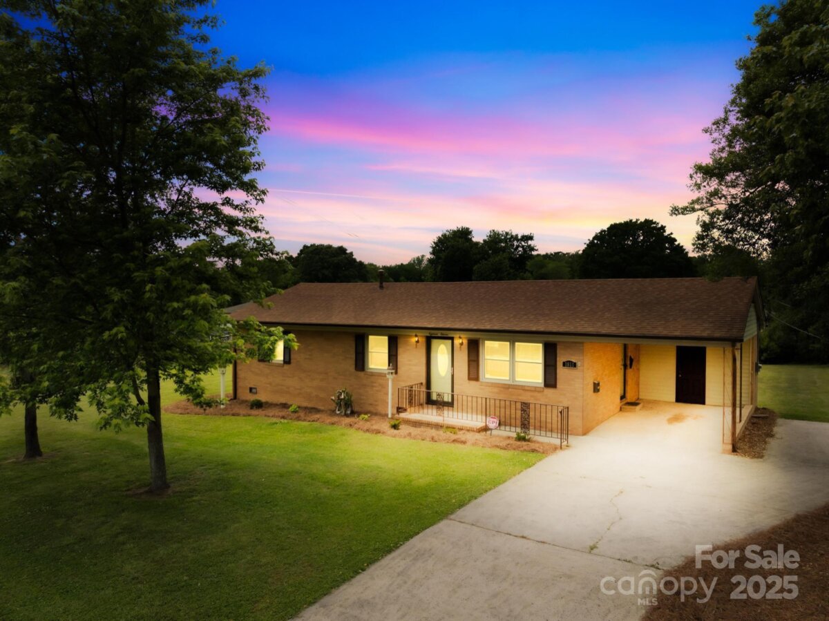 1811 Belmar Drive, Gastonia, NC 28052, MLS # 4253903